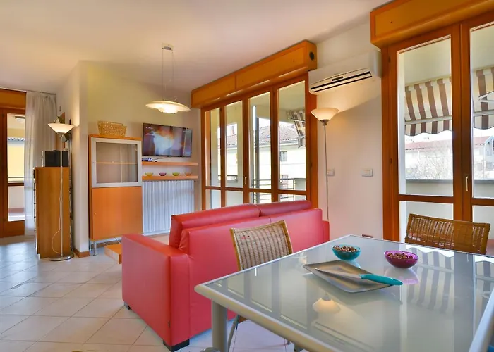 Ur-nest Emilia Levante B 아파트