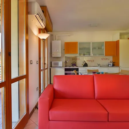 Ur-nest Emilia Levante B