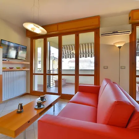 Ur-nest Emilia Levante B